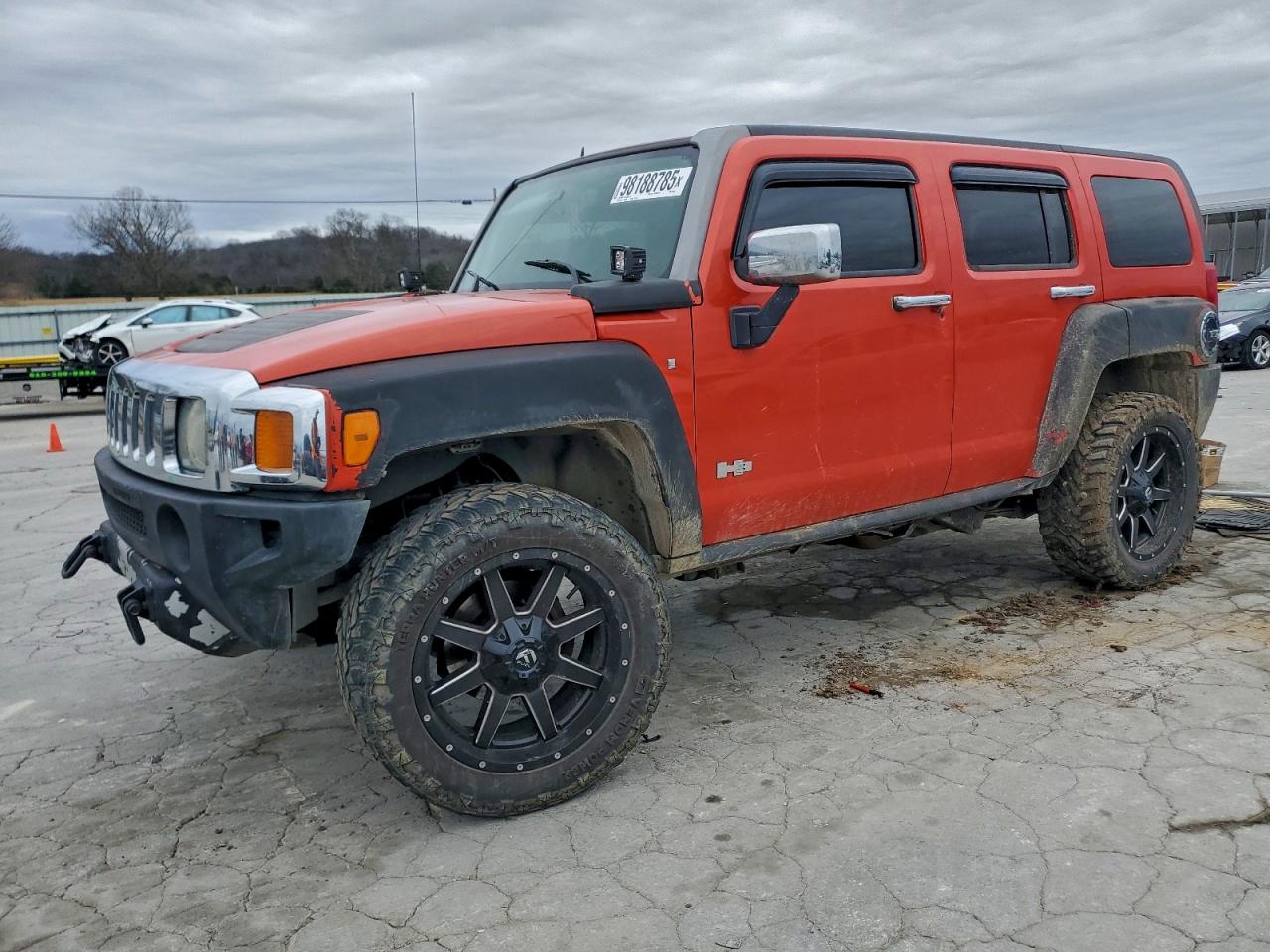 HUMMER H3 Image 1