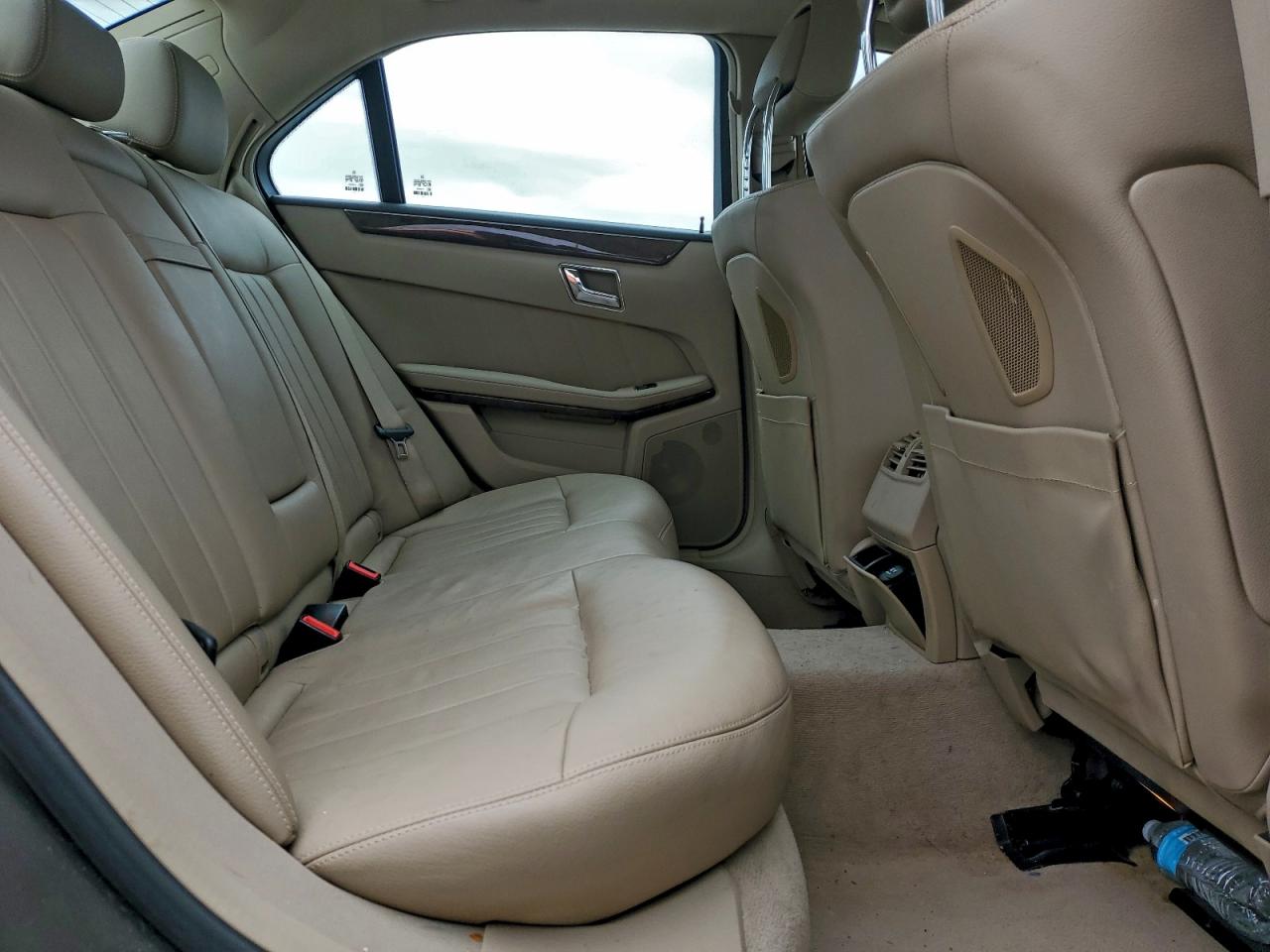 Mercedes-Benz E-Class 550 4matic Image 11