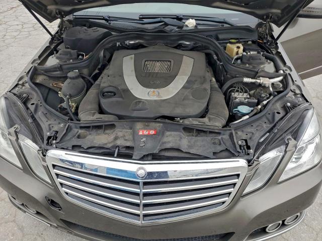 Mercedes-Benz E-Class 550 4matic Image 10