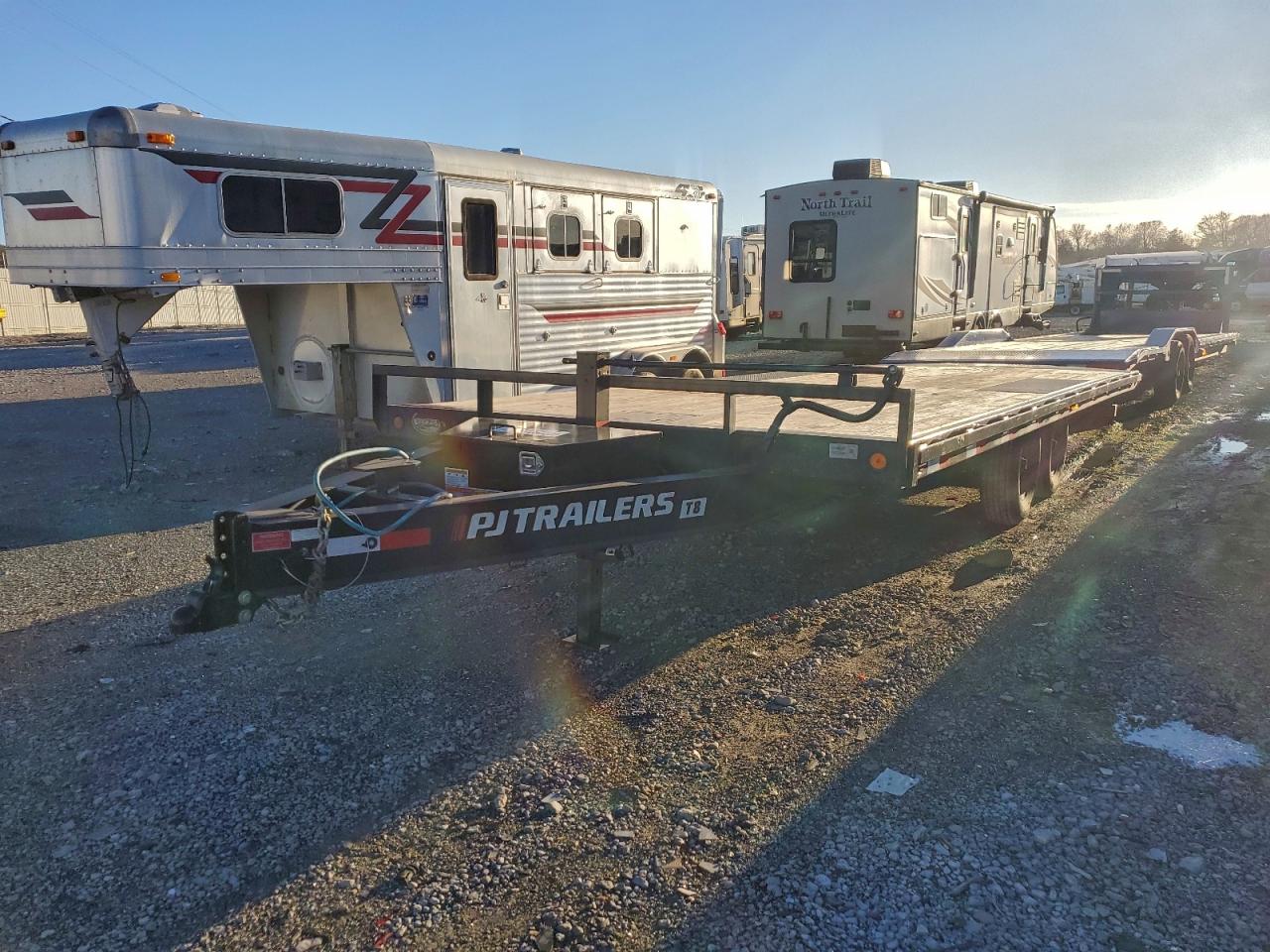 Pj 16  Traile Image 2