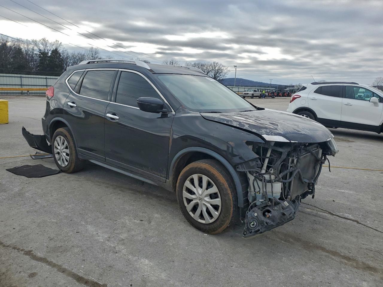 Nissan Rogue S Image 11
