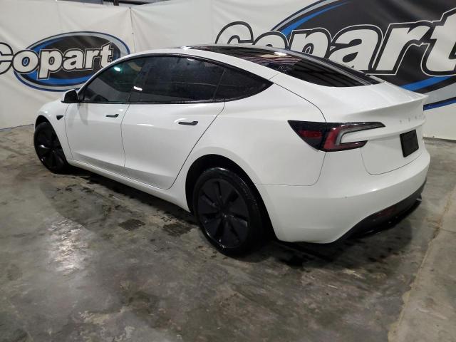 Tesla Model 3 Image 6