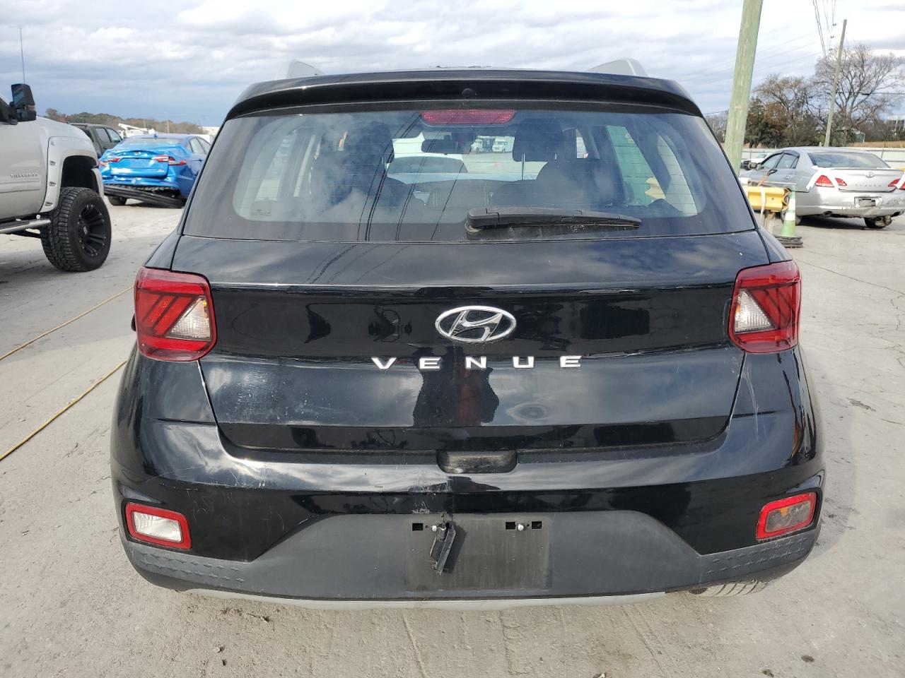 Hyundai VENUE Sel Image 9