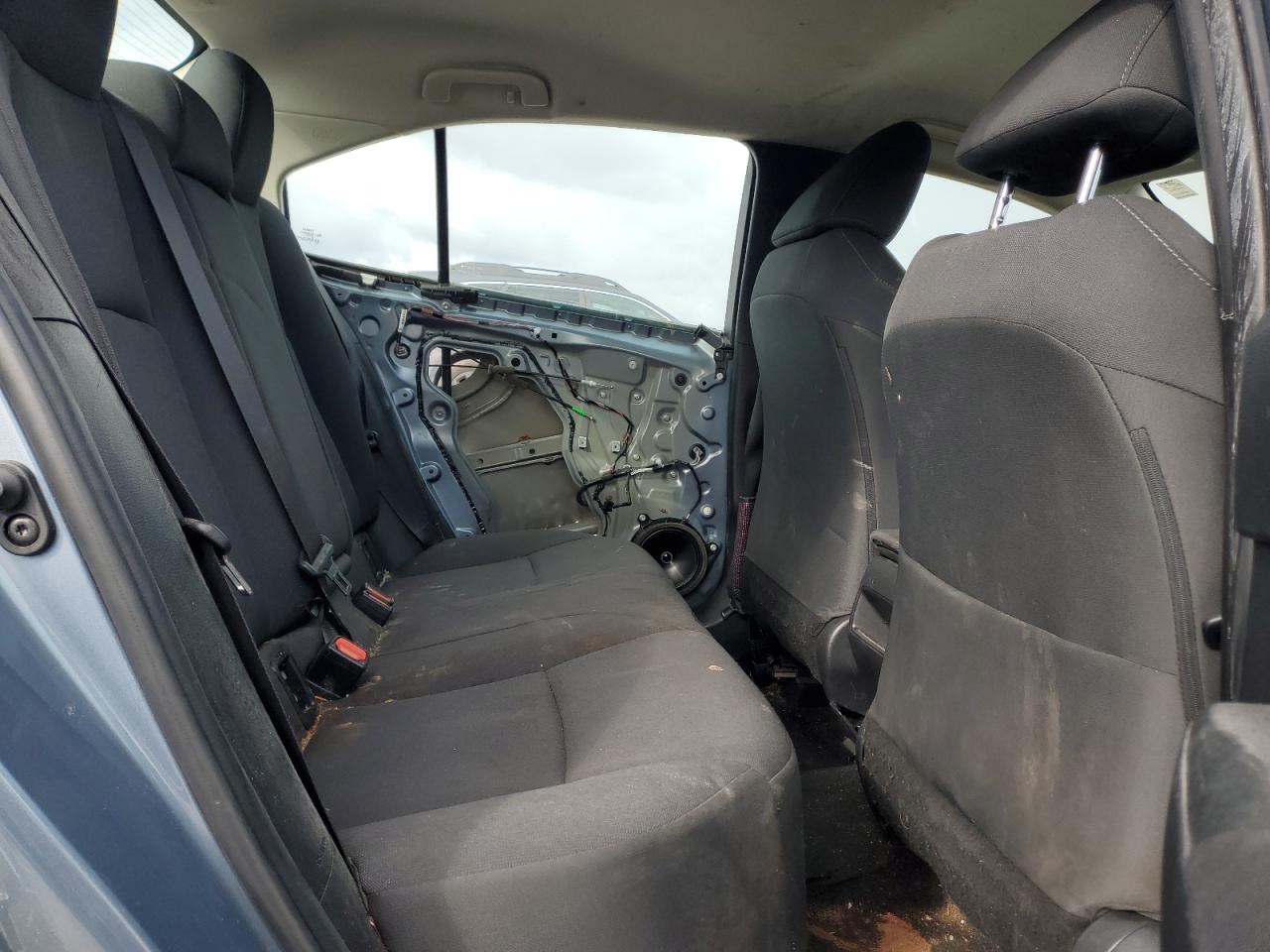 Toyota Corolla Le Image 10