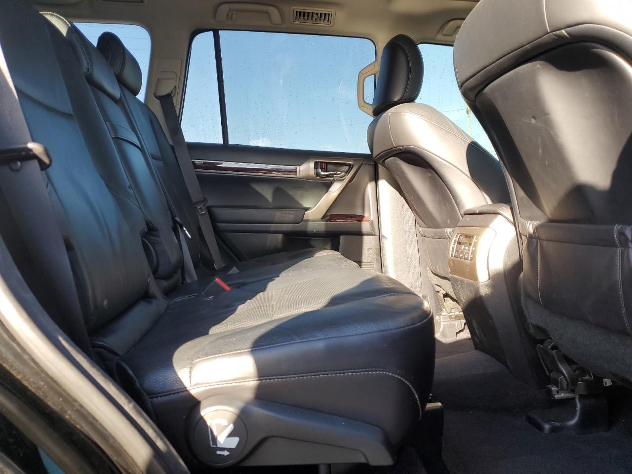 Lexus Gx 460 Image 3