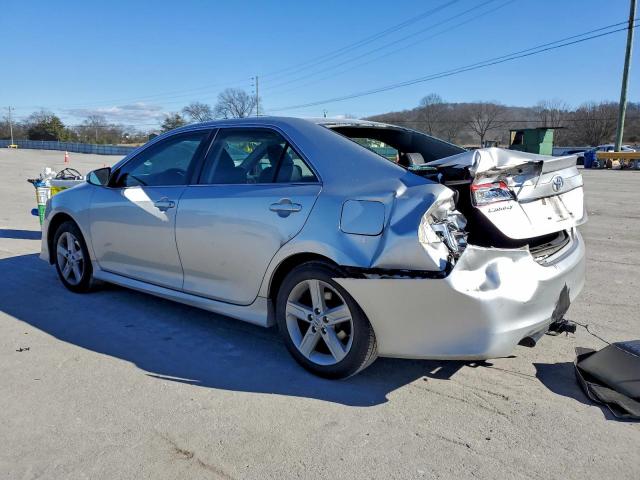 Toyota Camry Base Image 7