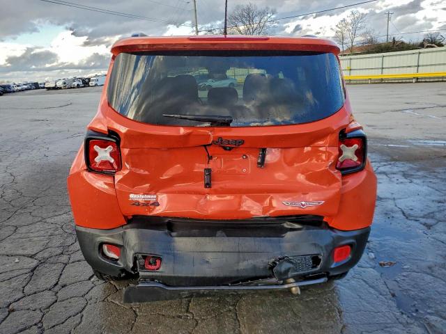 Jeep Renegade Trailhawk Image 6