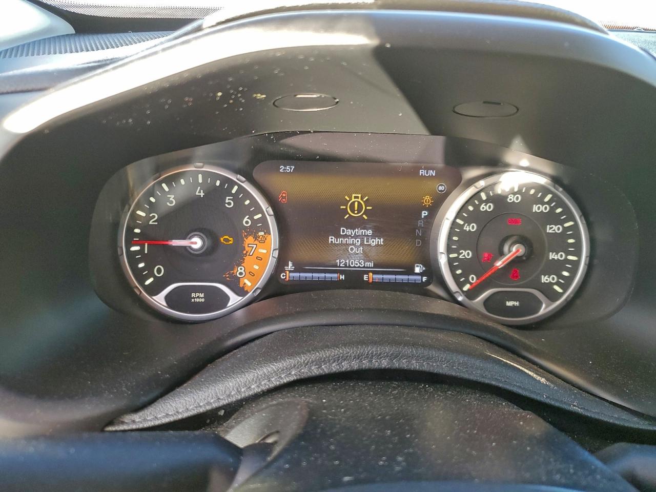 Jeep Renegade Trailhawk Image 8