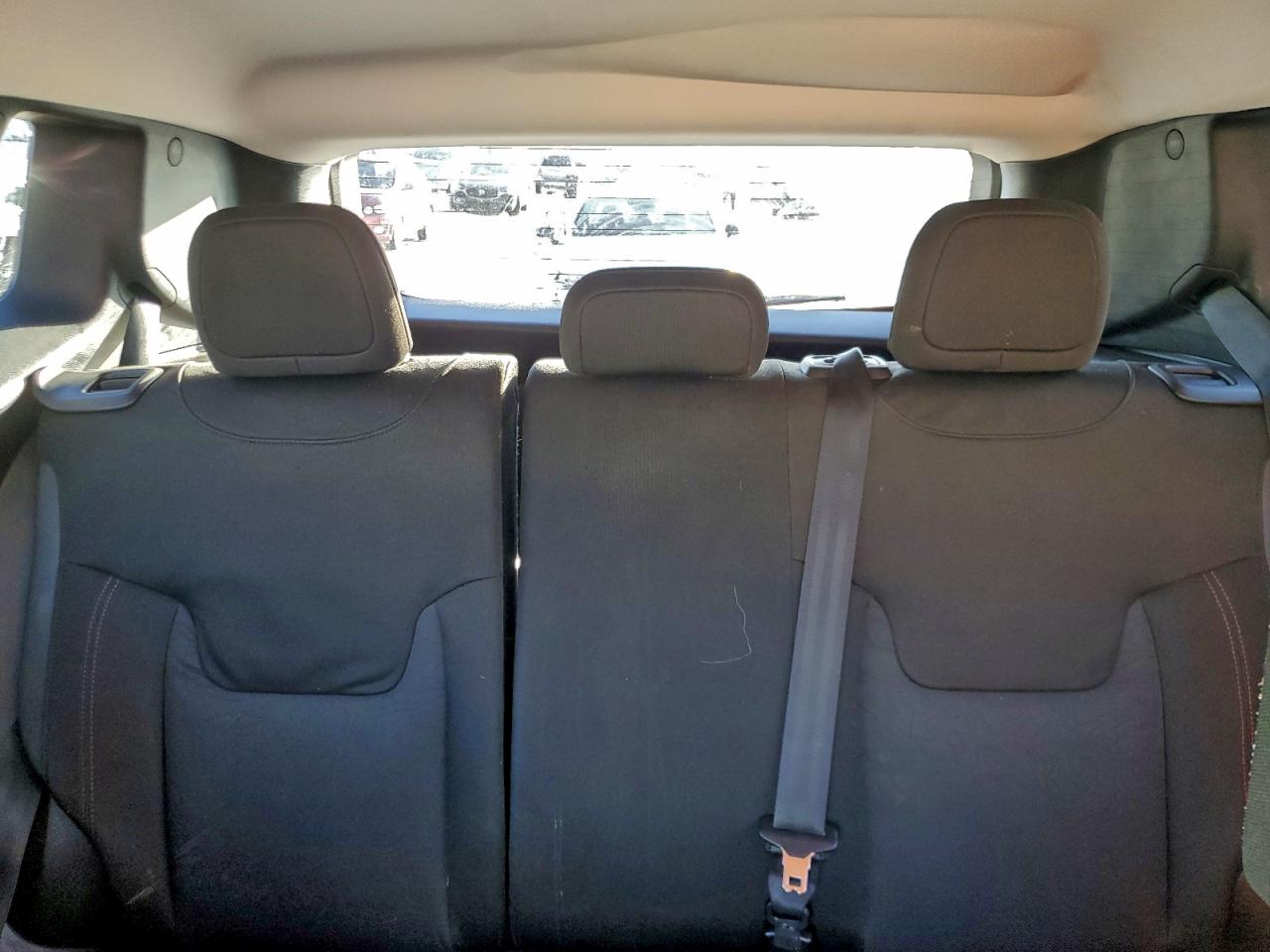 Jeep Renegade Trailhawk Image 7