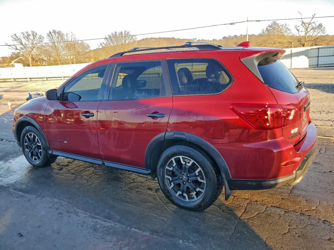 Nissan Pathfinder Sv Image 11