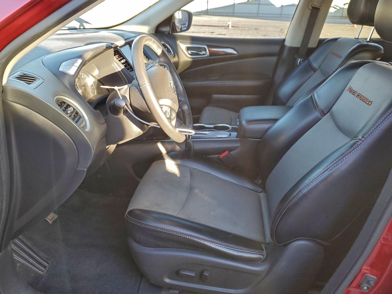 Nissan Pathfinder Sv Image 6