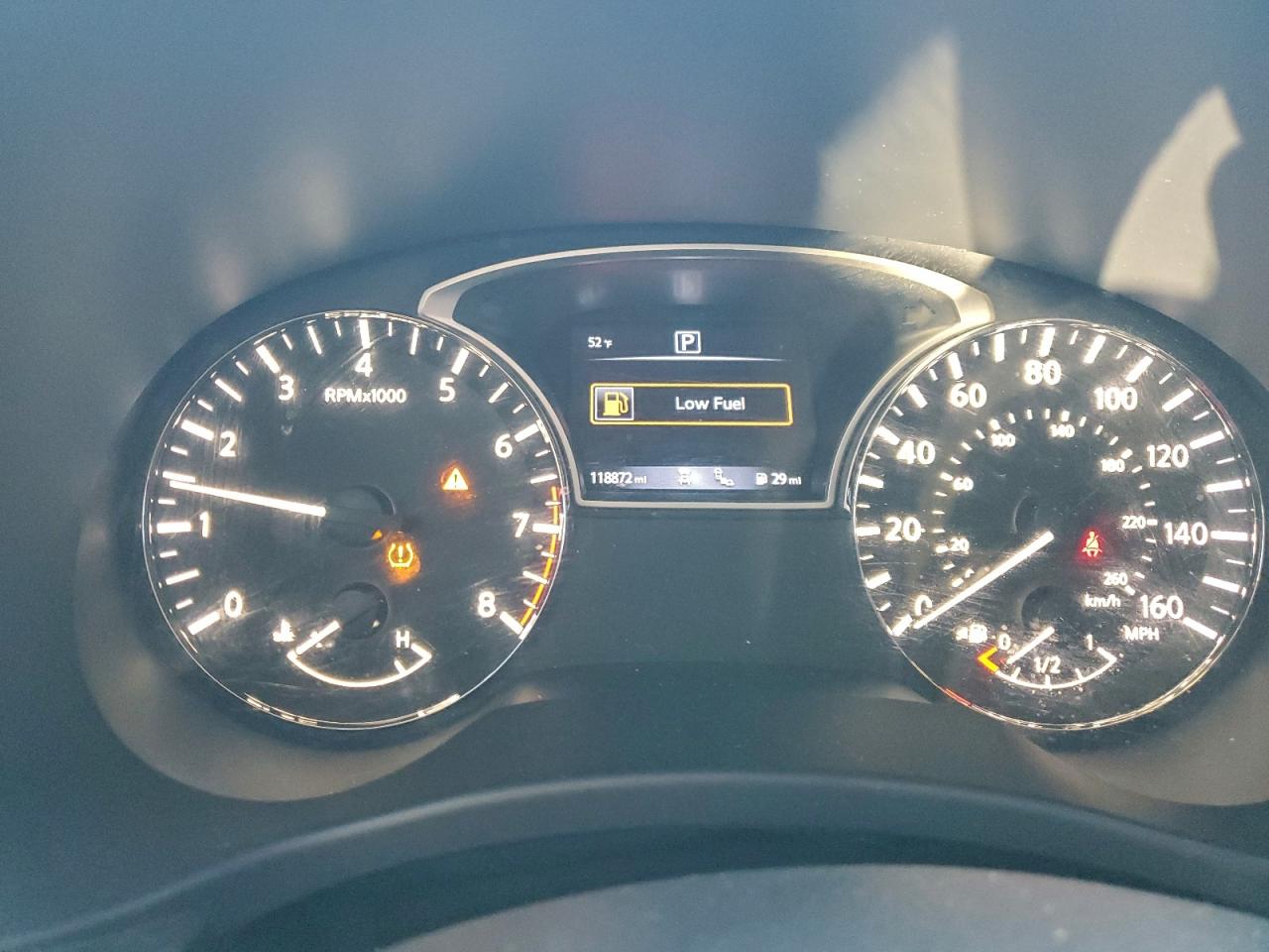 Nissan Pathfinder Sv Image 3