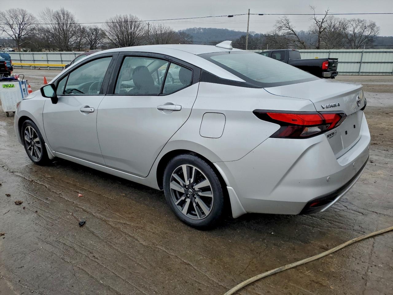 Nissan Versa Sv Image 5