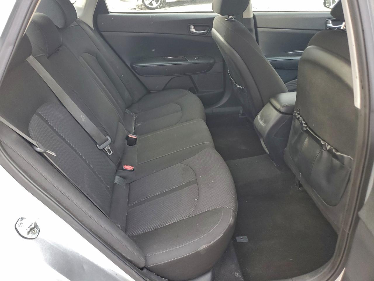 Kia Optima Lx Image 11