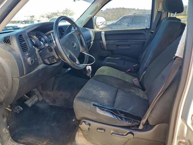 GMC Sierra K1500 Sle Image 2