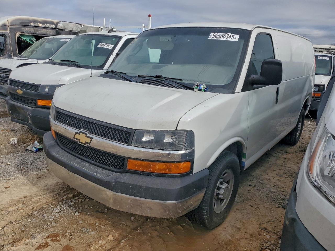 Chev Express Image 1