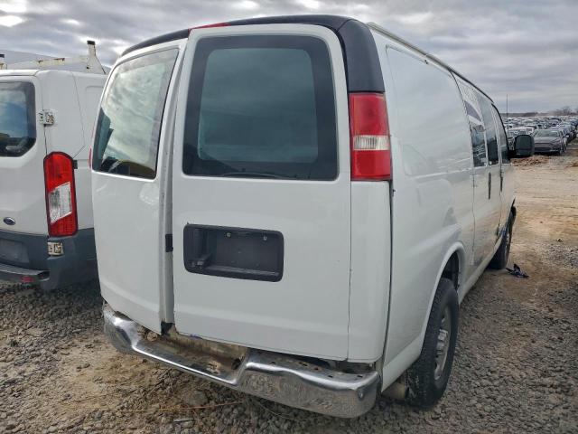 Chev Express Image 3