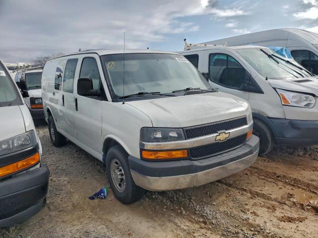 Chev Express Image 9