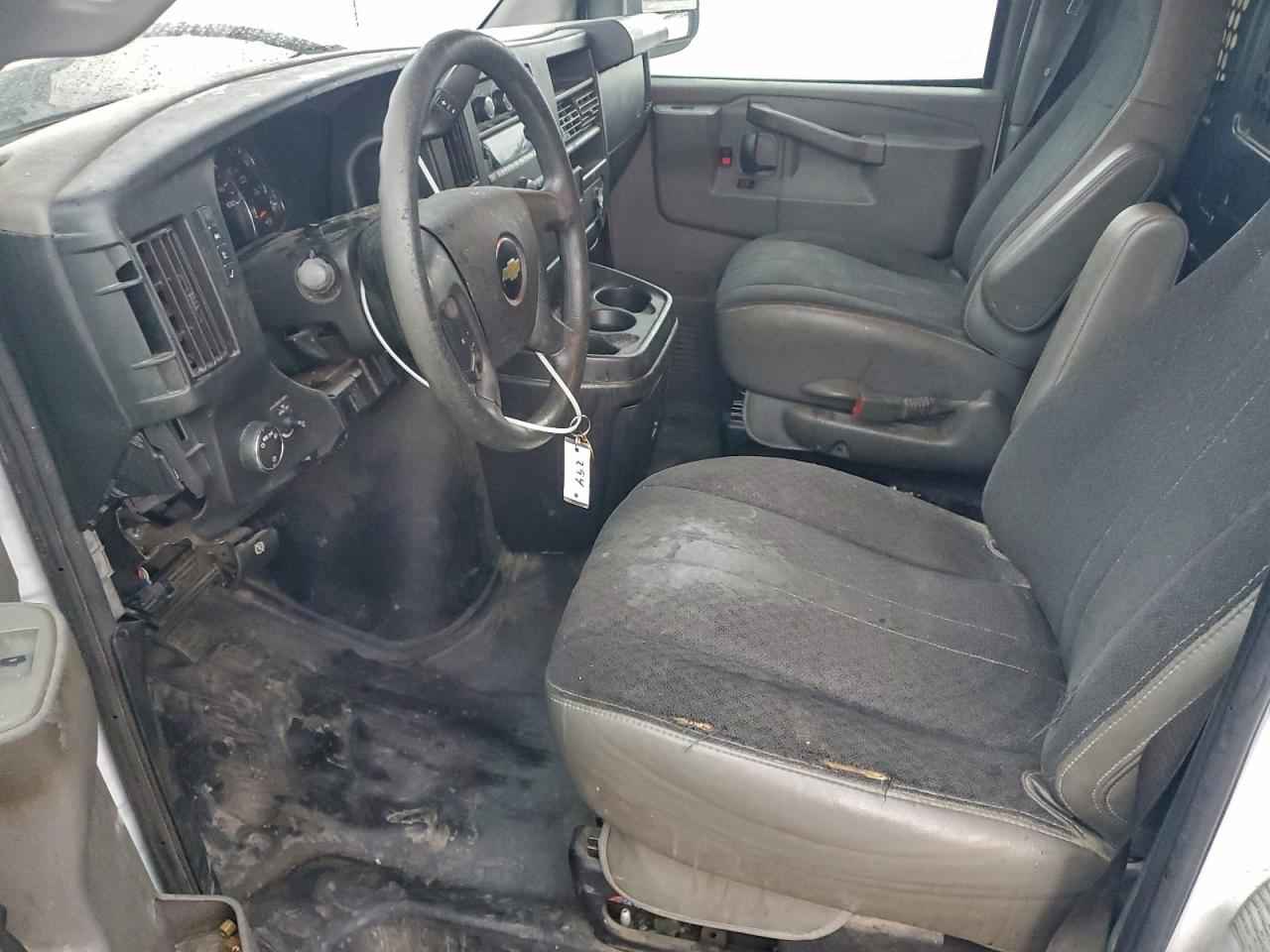 Chev Express Image 4