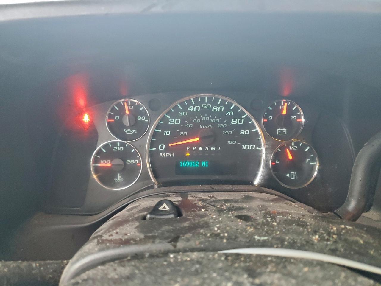 Chev Express Image 13