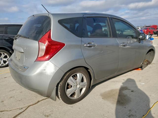 Nissan Versa S Image 11