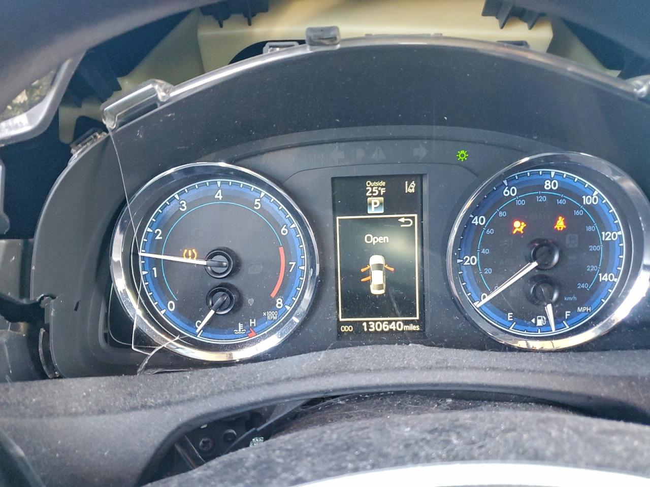 Toyota Corolla L Image 4