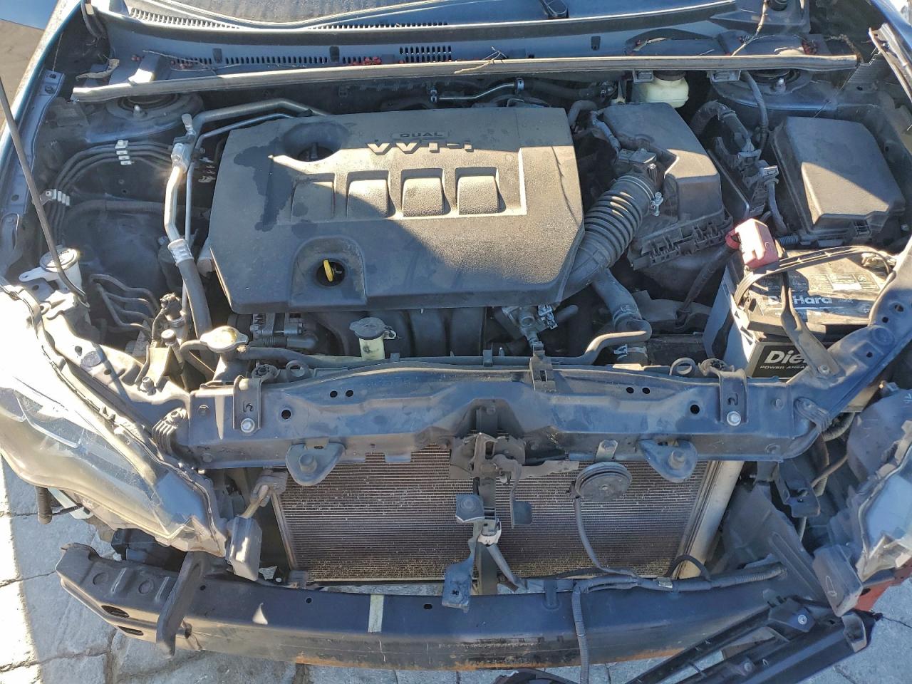 Toyota Corolla L Image 10