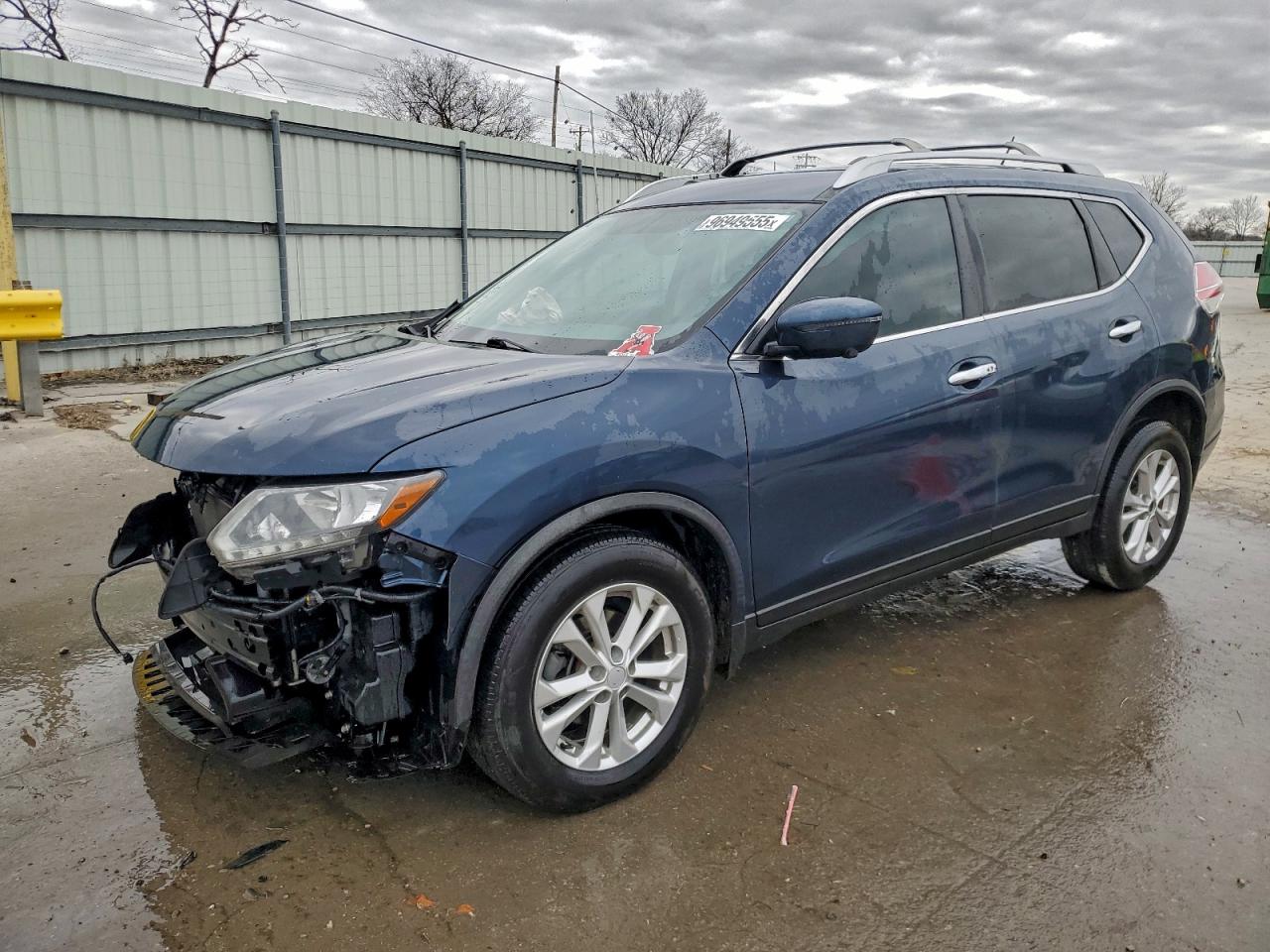 Nissan Rogue S Image 1