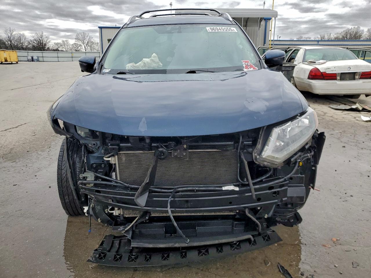 Nissan Rogue S Image 5