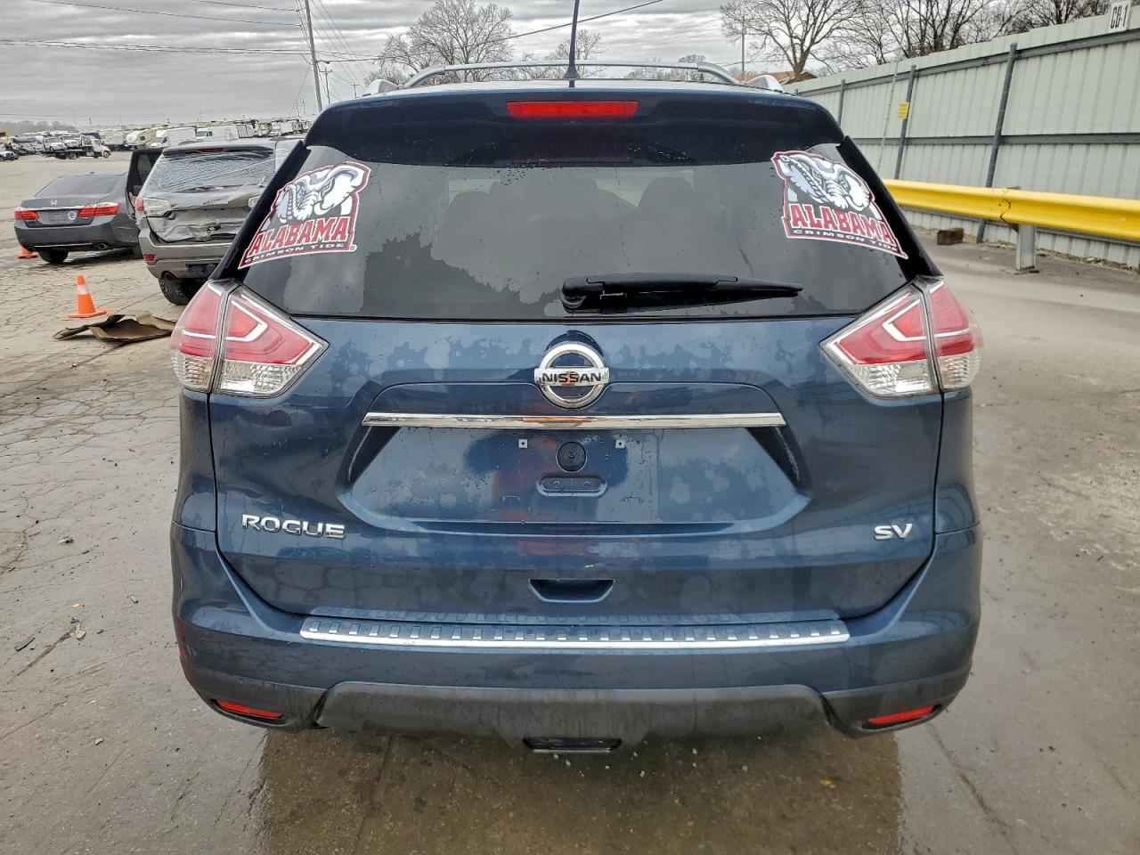 Nissan Rogue S Image 8