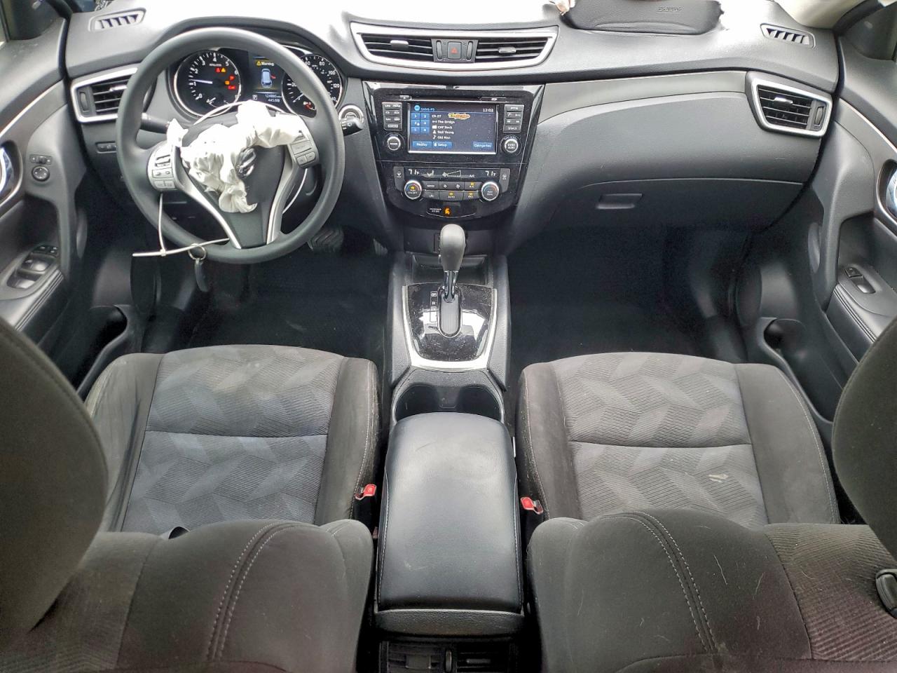 Nissan Rogue S Image 4