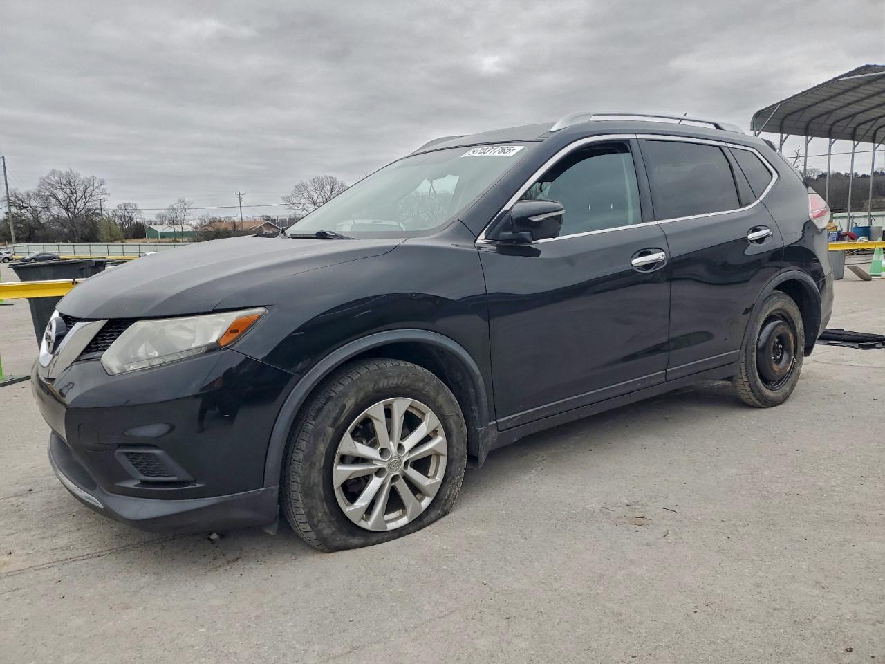 Nissan Rogue S Image 1