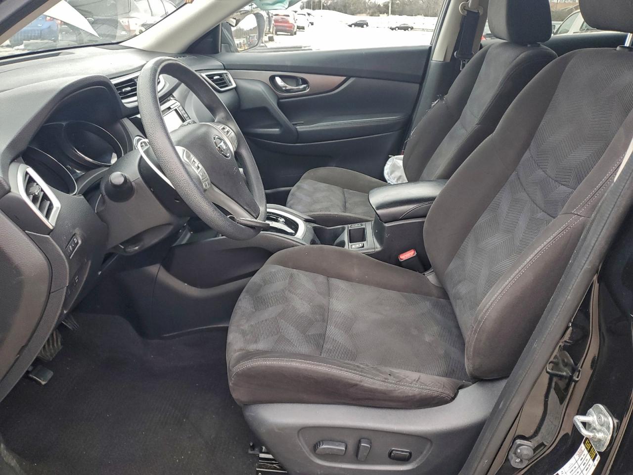 Nissan Rogue S Image 7