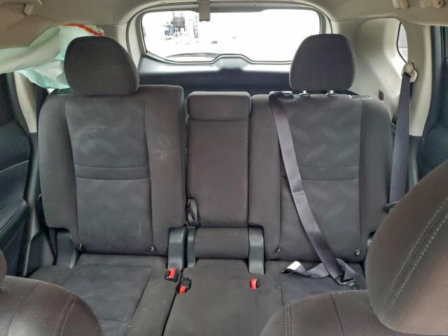 Nissan Rogue S Image 8