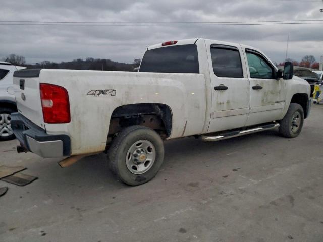 Chevrolet Silverado K2500 Heavy Duty Image 2