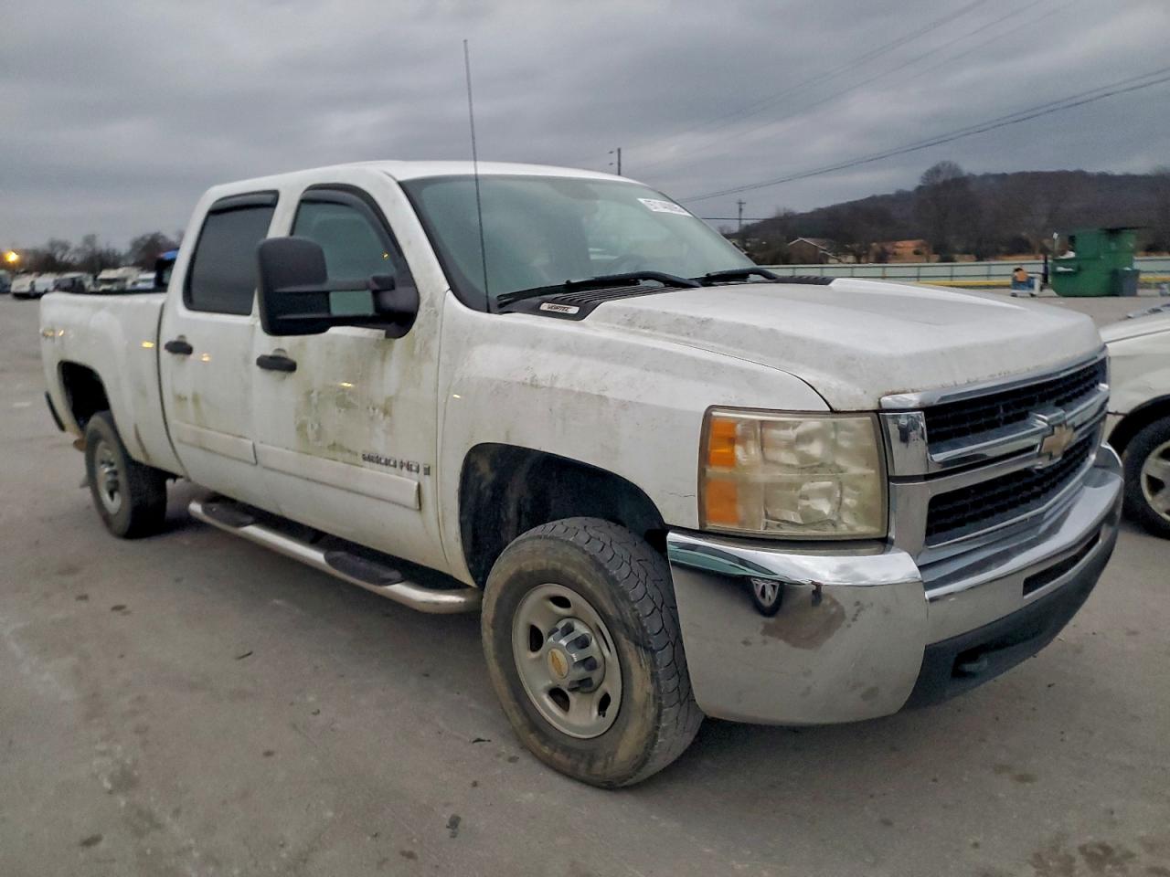 Chevrolet Silverado K2500 Heavy Duty Image 3