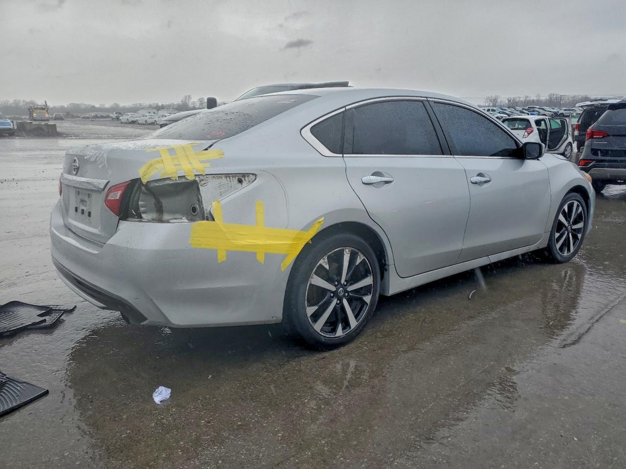 Nissan Altima 2.5 Image 2