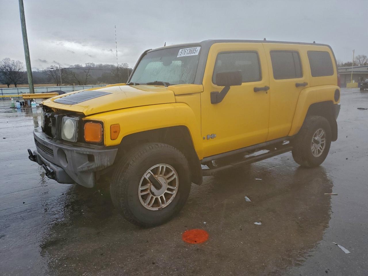 HUMMER H3 Image 1