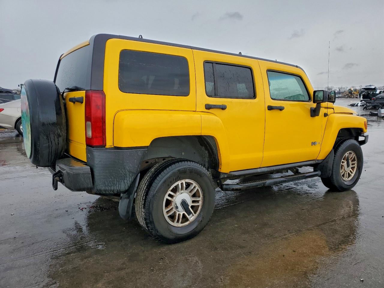 HUMMER H3 Image 3
