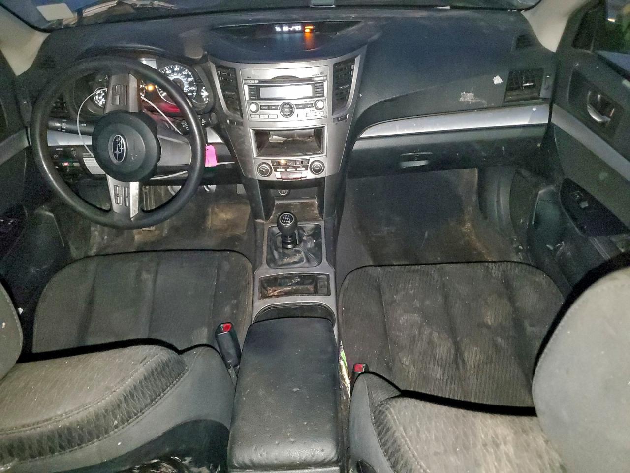 Subaru Outback 2.5i Image 7