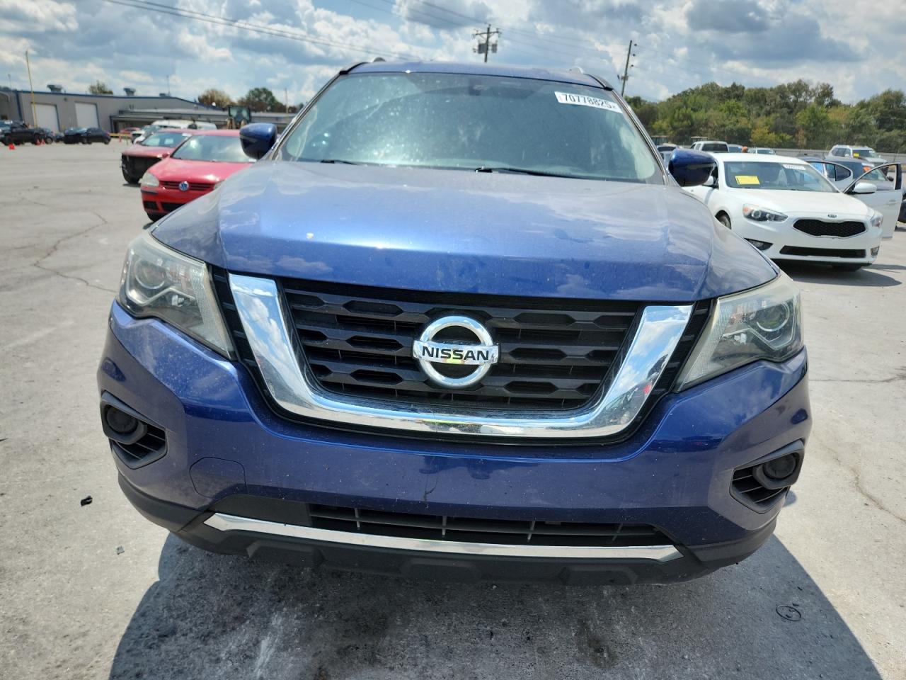 Nissan Pathfinder S Image 3