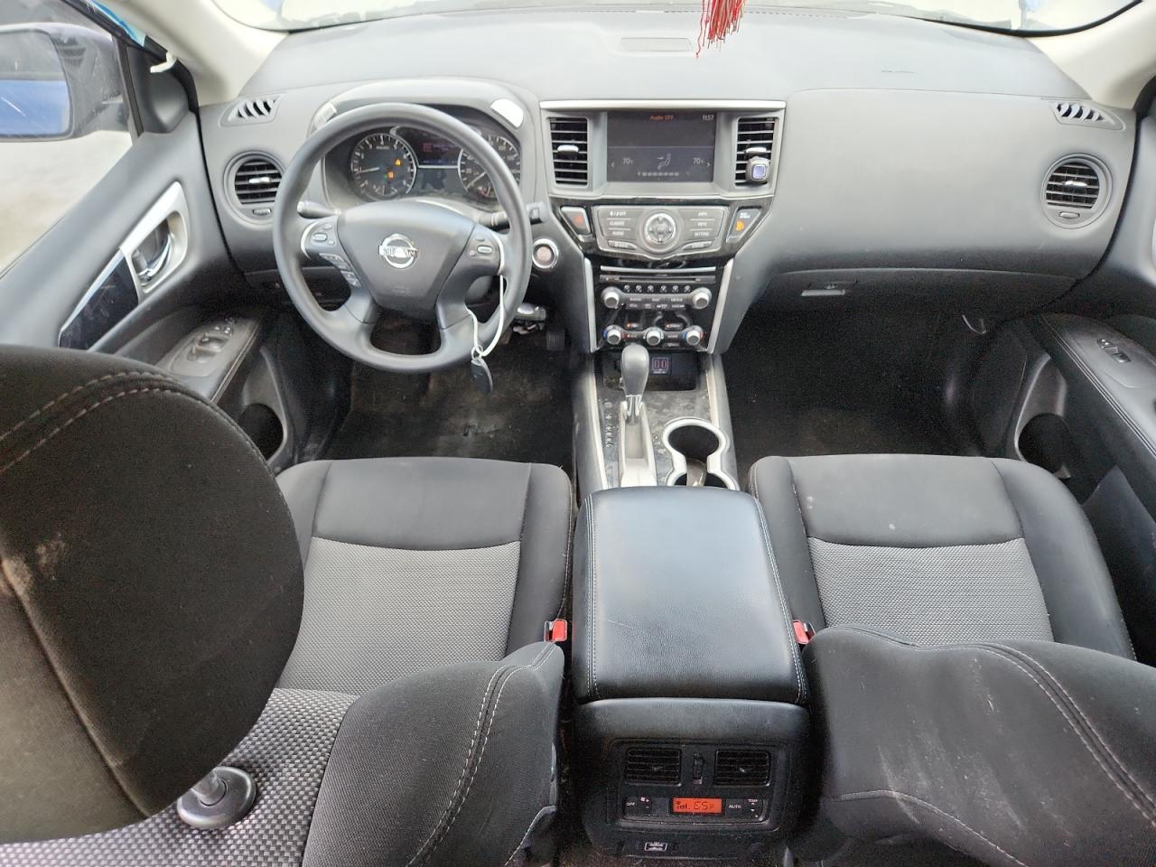 Nissan Pathfinder S Image 5