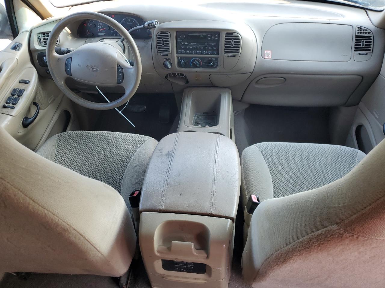 Ford Expedition Xlt Image 10