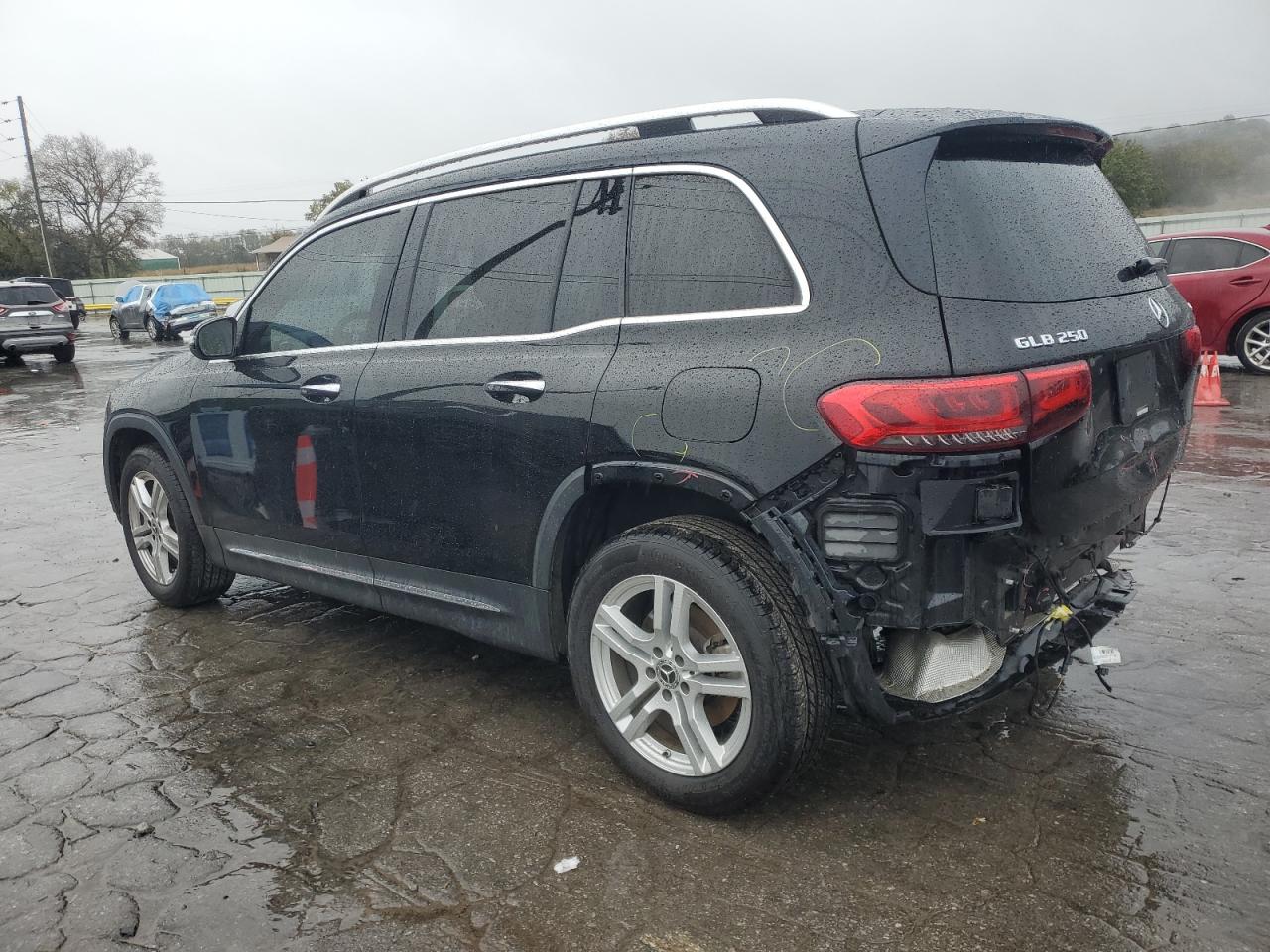 Mercedes-Benz GLB 250 4matic Image 2