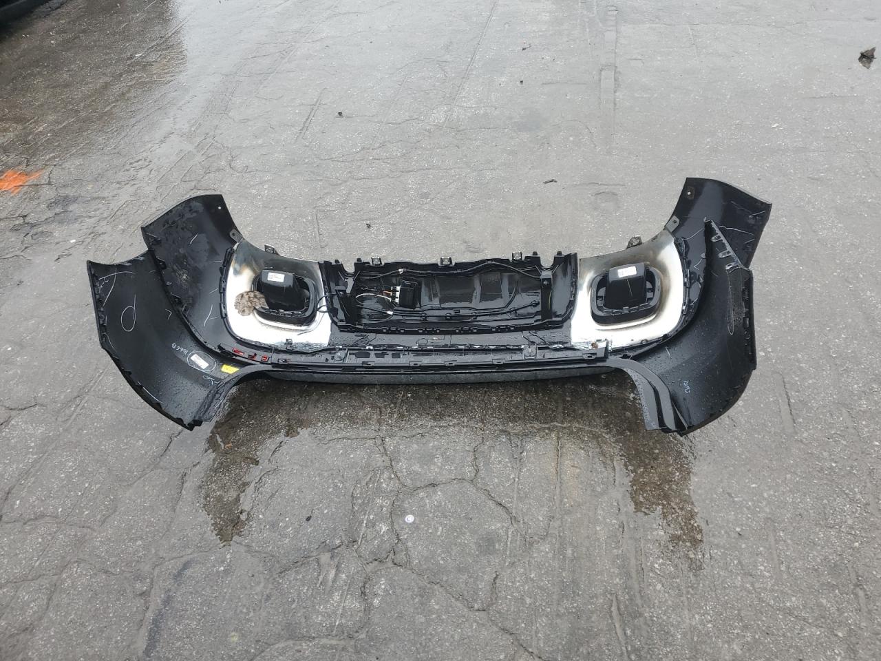 Mercedes-Benz GLB 250 4matic Image 11