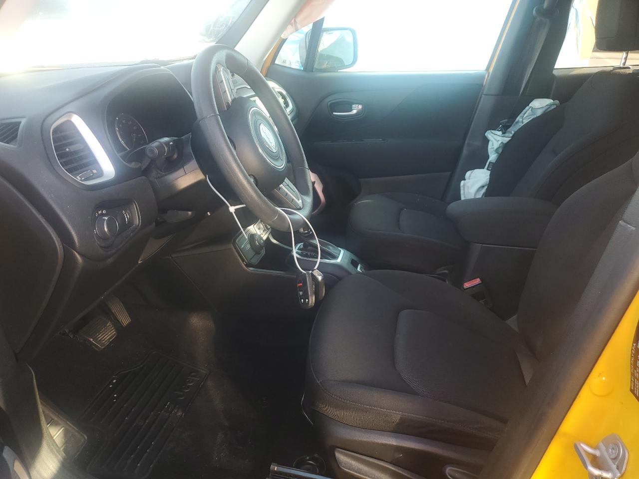 Jeep Renegade Sport Image 3