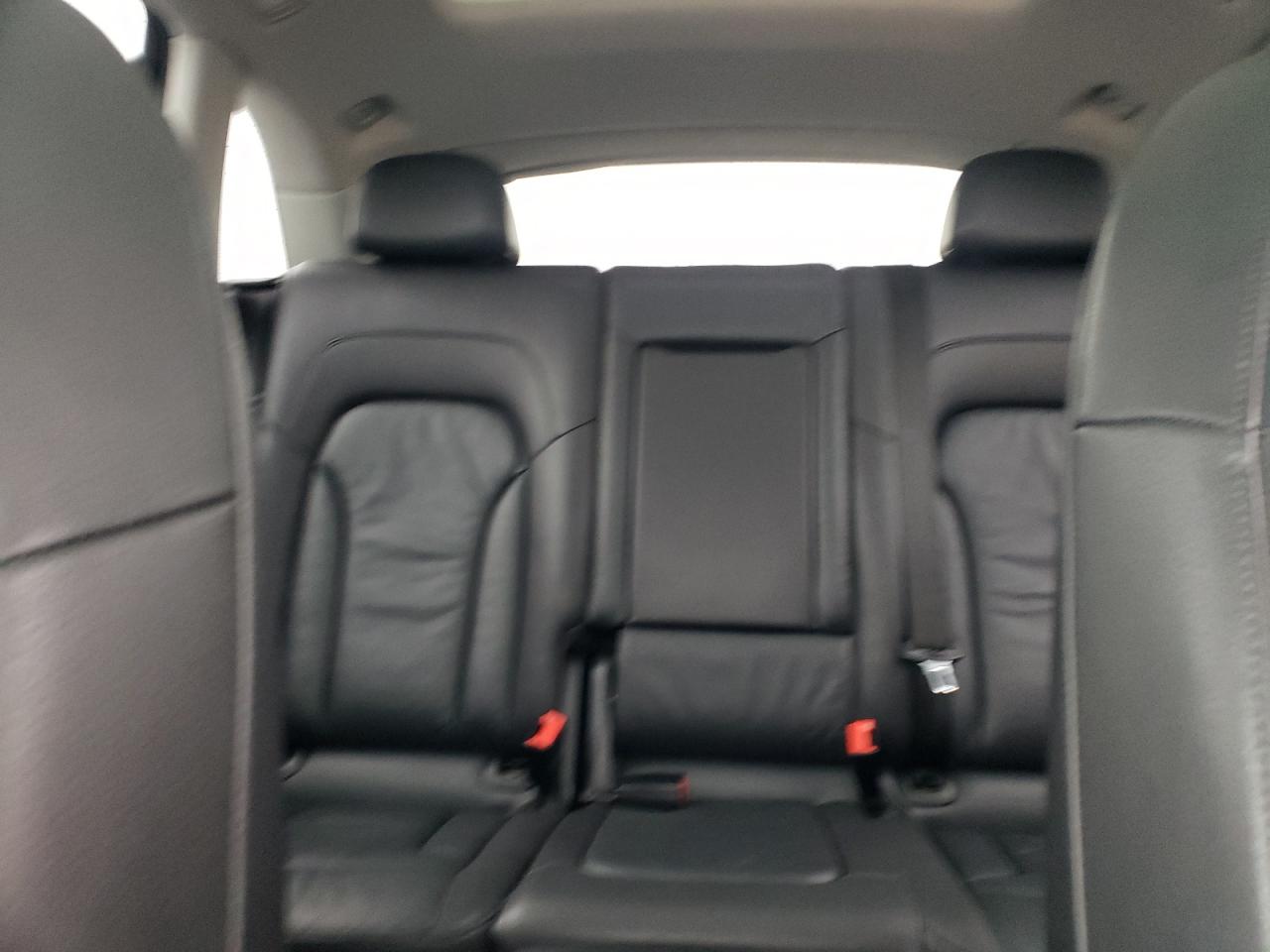 Audi Q5 Premium Plus Image 2