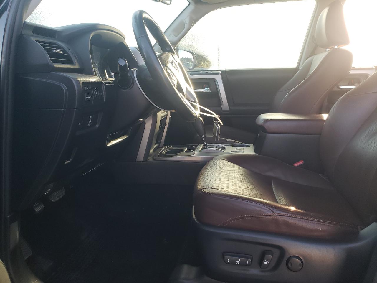 Toyota 4Runner Sr5 Image 5