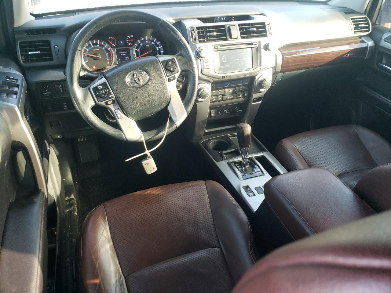 Toyota 4Runner Sr5 Image 3