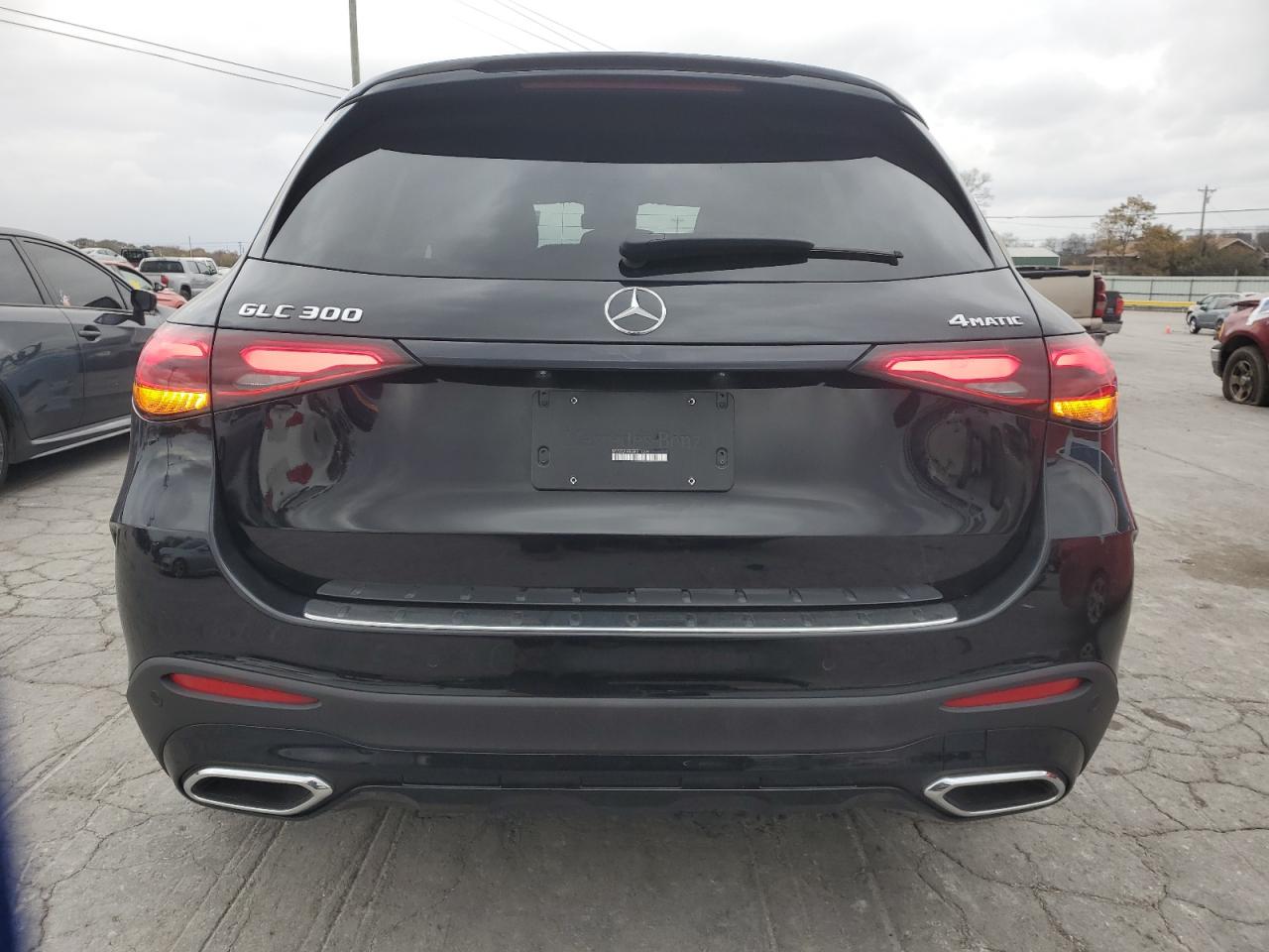 Mercedes-Benz GLC 300 4matic Image 10